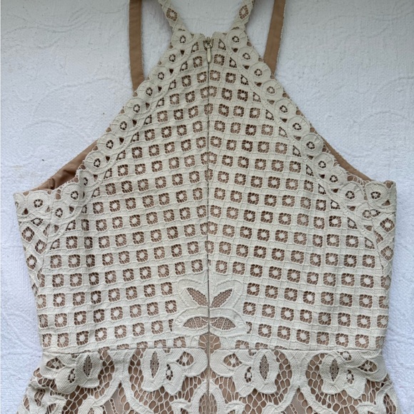 BCBGMaxAzria Cream Lace Midi Dress Size 8 NWOT - Picture 8 of 14